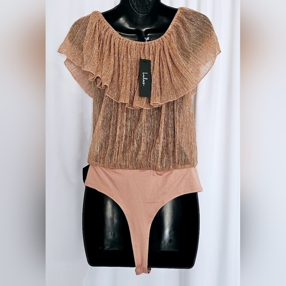 🆕Leveling Up the Look Mauve Metallic Off-the-Shoulder Bodysuit Size Medium 6-8 - Picture 4 of 10